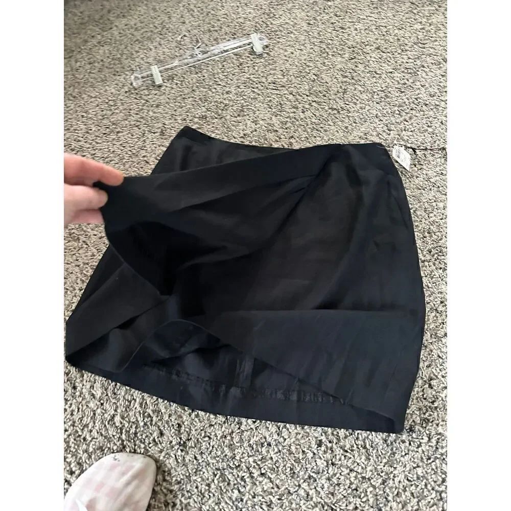 Jennifer Moore NWT skirt. Size 16